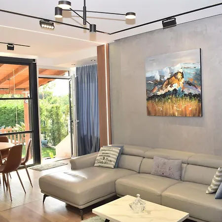 Appartamento With Private Pool - 247