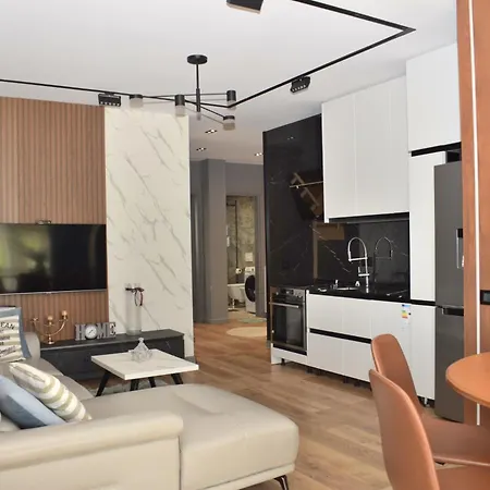 With Private Pool - 247 Durrës
