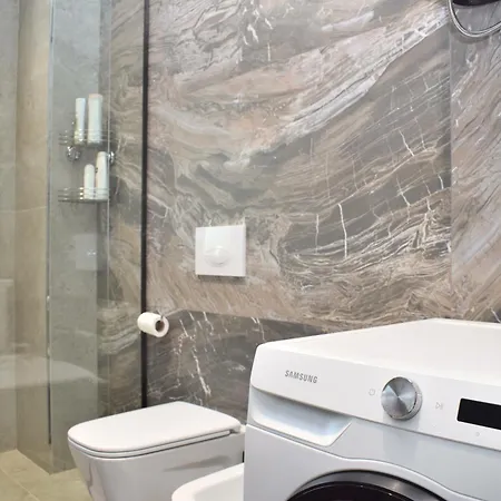 With Private Pool - 247 Appartamento