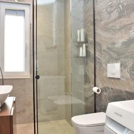 With Private Pool - 247 Appartamento